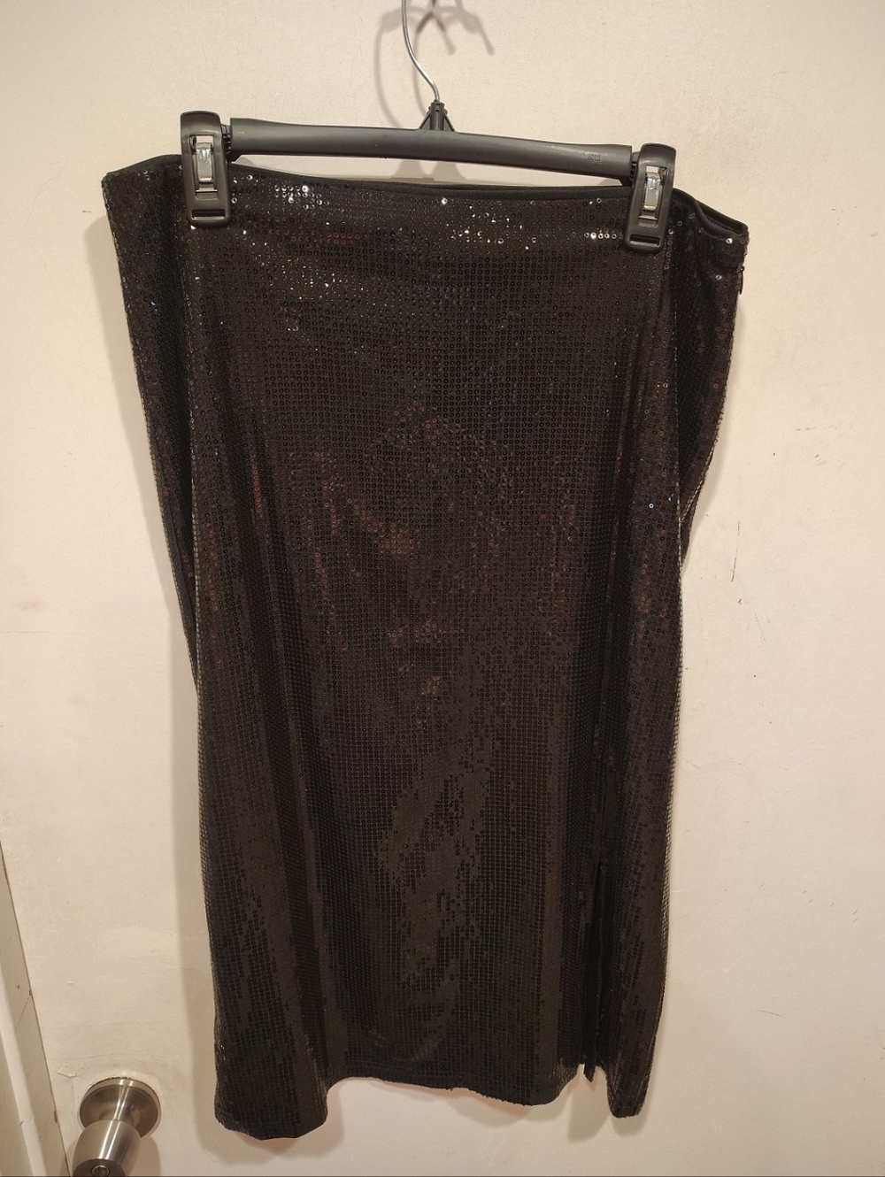 Time & Tru Women's Black Sequin Pencil Skirt  L (12-14) Front Slit-Party Event